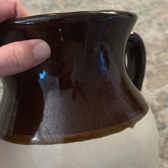 Vintage Stoneware Pitcher large size 10 in tall - Picture 9 of 9